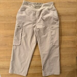 Sage Collective Textured Cargo Capris Women's M Beige Cropped Pants Pockets